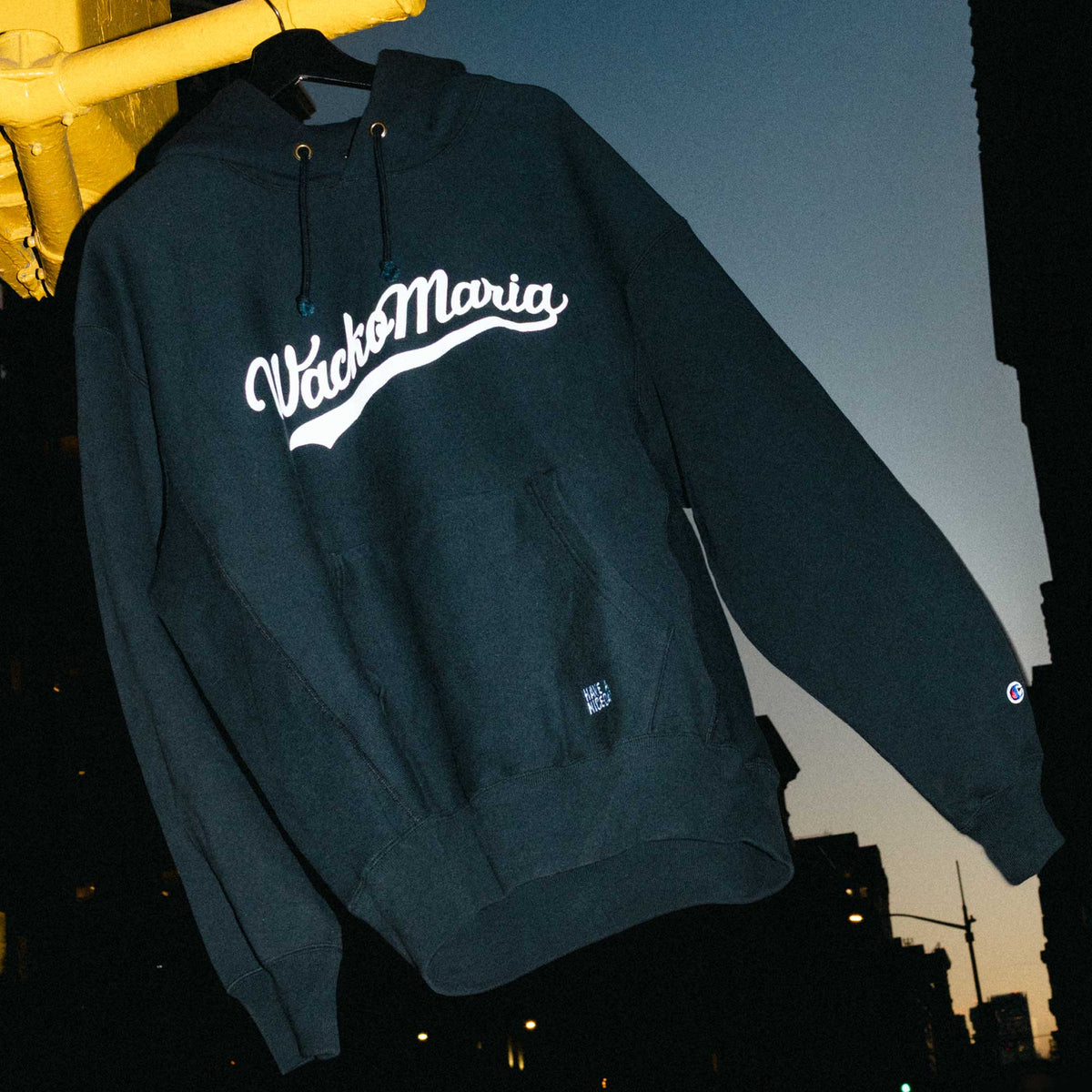 Champion × WACKO MARIA リバースウィーブ(R) フーデッドスウェットシャツ (C8-E126)