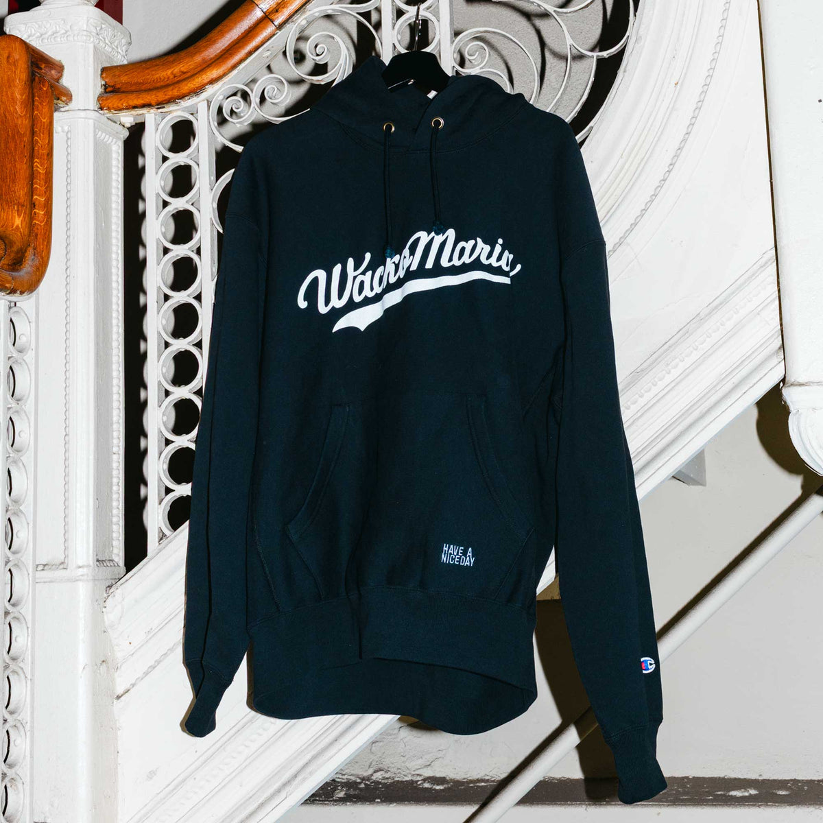 Champion × WACKO MARIA リバースウィーブ(R) フーデッドスウェットシャツ (C8-E126)