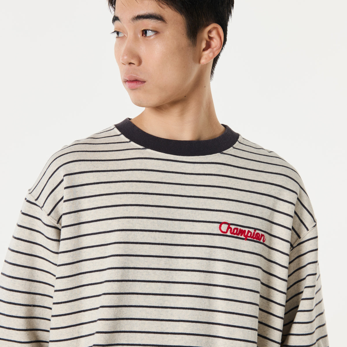 BORDER CREW NECK SWEATSHIRT