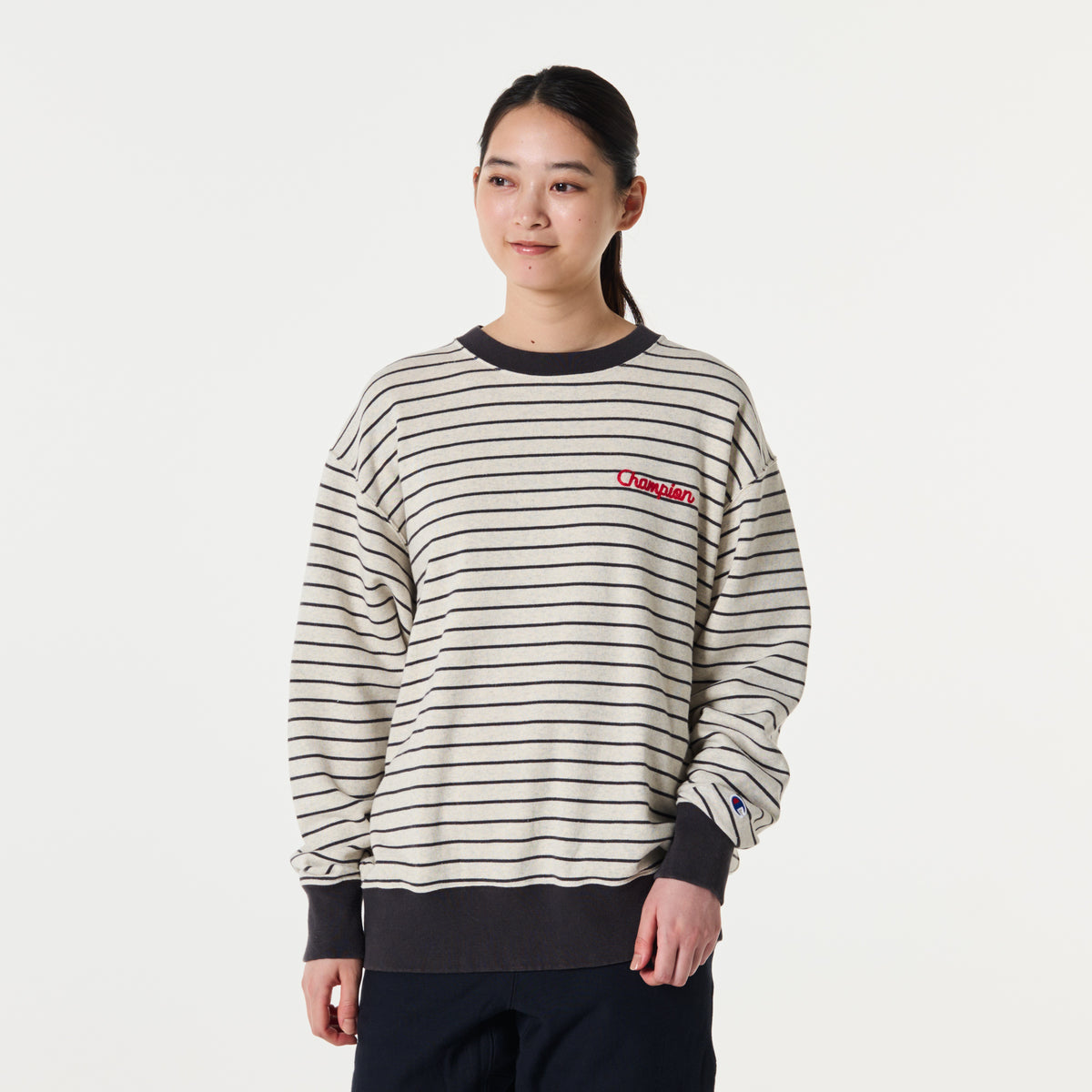 BORDER CREW NECK SWEATSHIRT