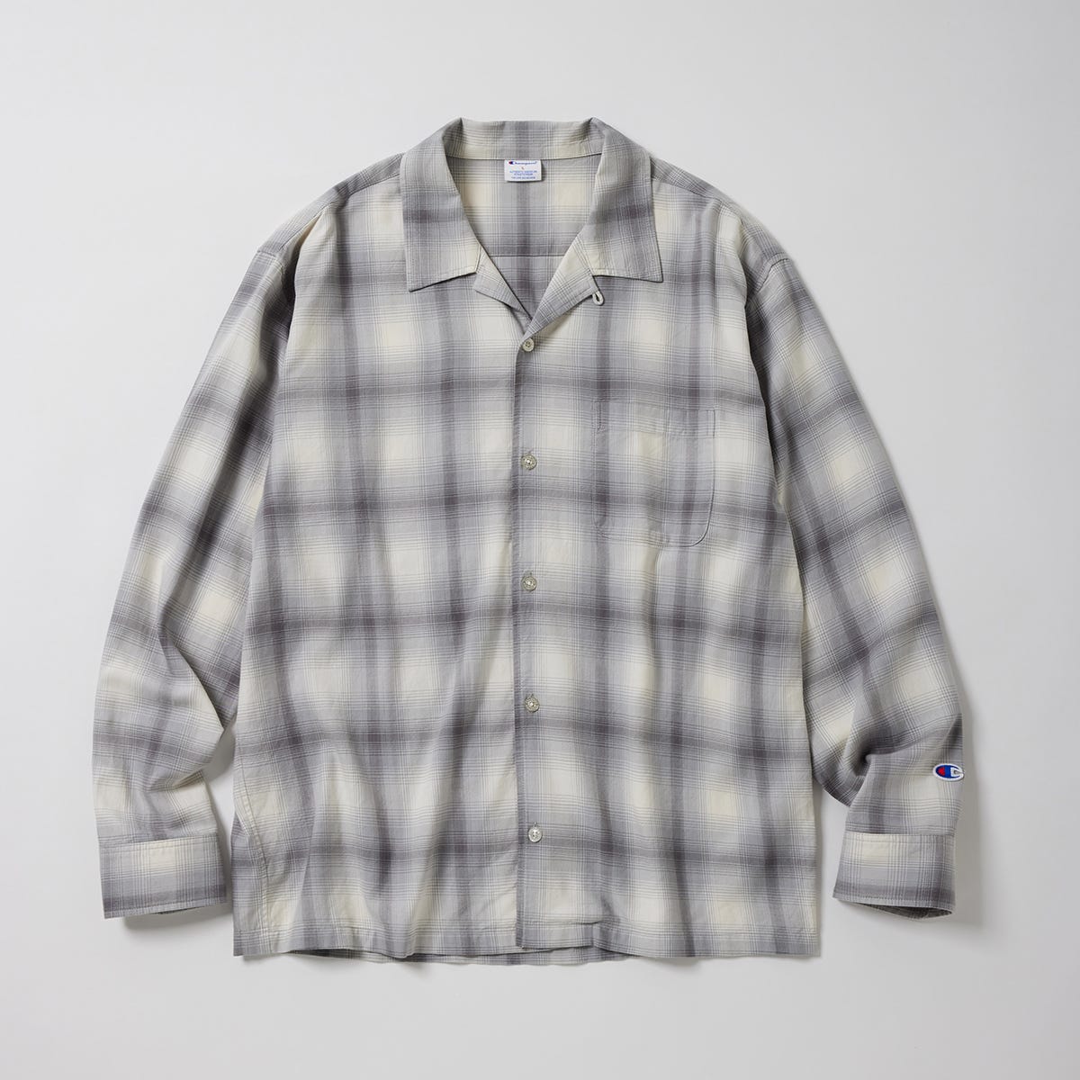 ロングスリーブシャツ