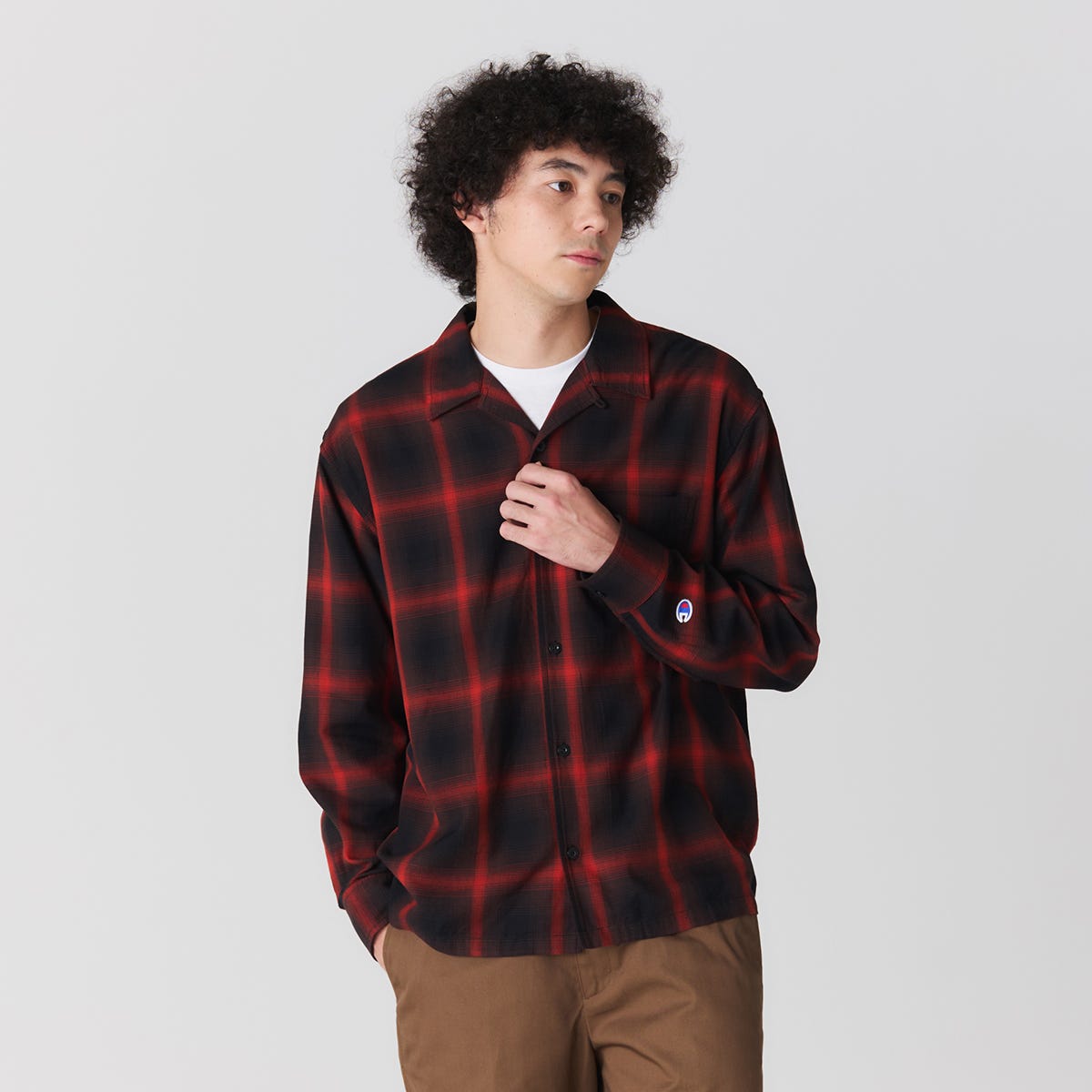 ロングスリーブシャツ