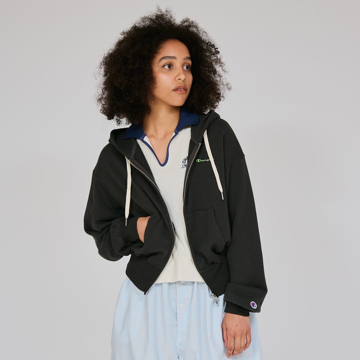 ジップフーデッドスウェットシャツ